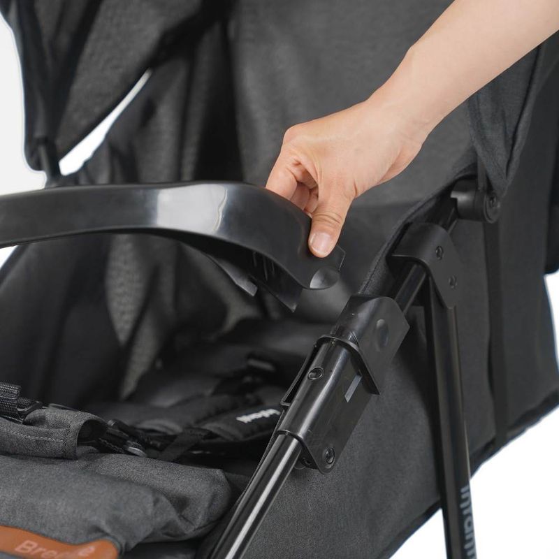Carrinho-de-Passeio---Infanti---Breeze---Preto-10