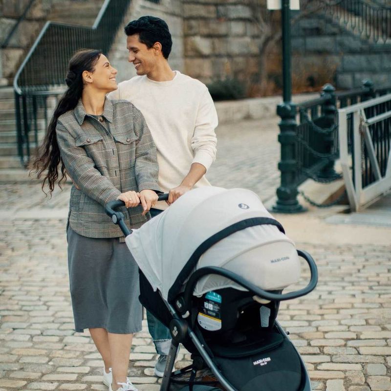 Travel-System---Maxi-Cosi---Gia-XP---Trio---Midnight-Black-49