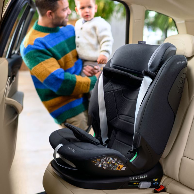 Cadeira-para-Auto---Maxi-Cosi---Titan-Pro---De-9-a-36-Kg---Preto-17