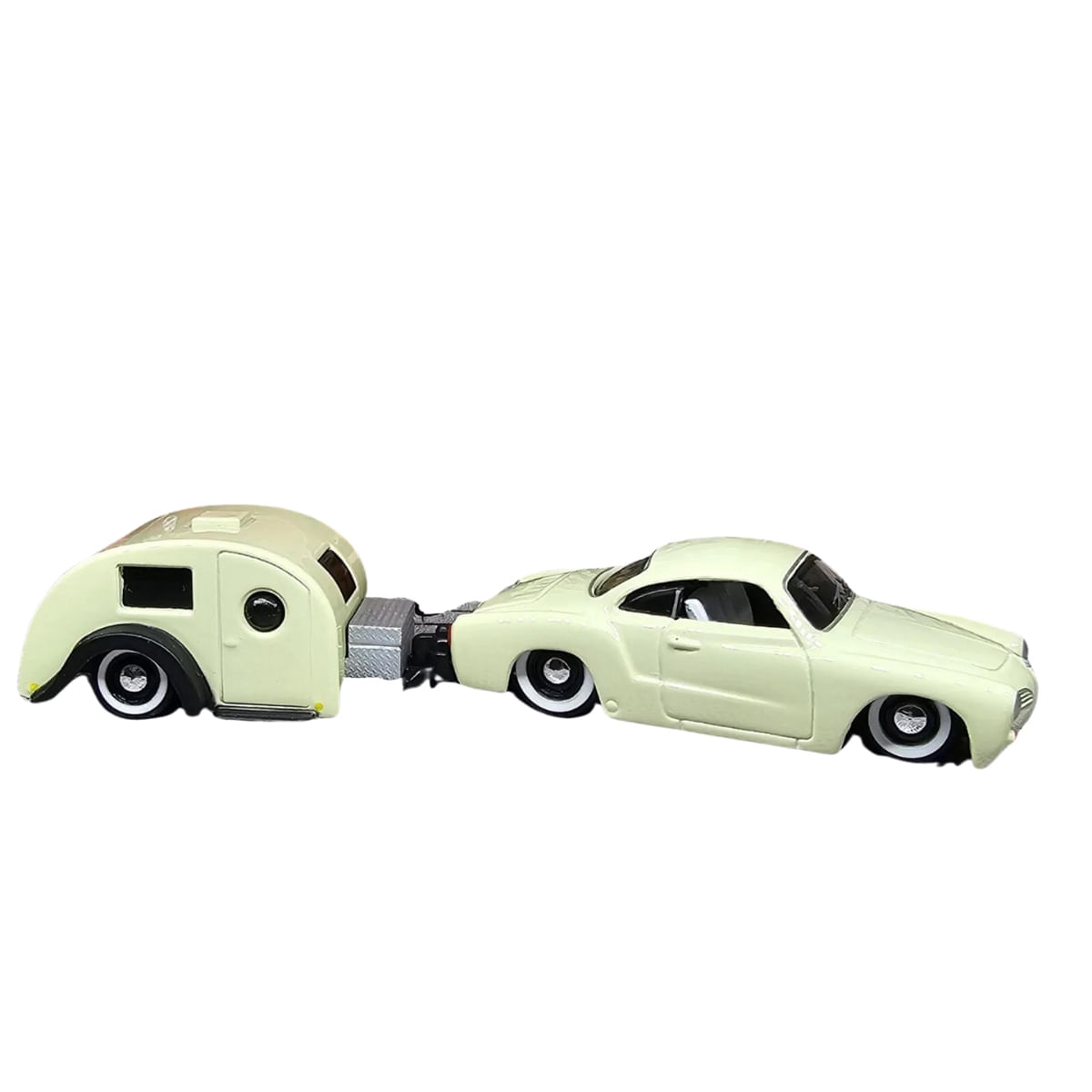 Miniatura Carro Volkswagen Karmann Ghia 1966 E Traveler