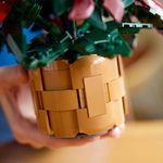 LEGO---Botanicals---Poinsetia---10370-8