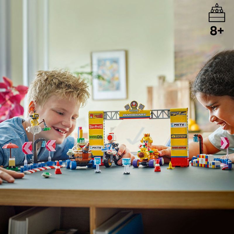 LEGO---Super-Mario---Mario-Kart---Conjunto-Bebe-Peach-e-Grande-Premio---72036-7