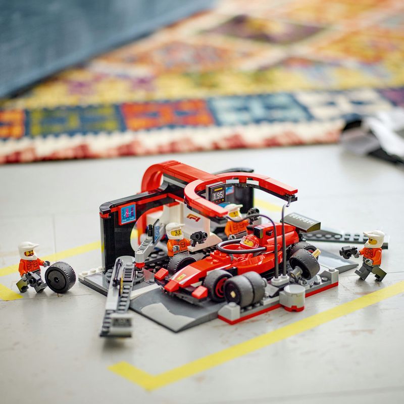 LEGO---City-Formula-1---Pit-Stop-e-Equipe-de-Box-de-F1-com-Carro-da-Ferrari---60443-4