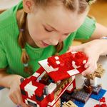 LEGO---Minecraft---A-Casa-Coguvaca---21270-10