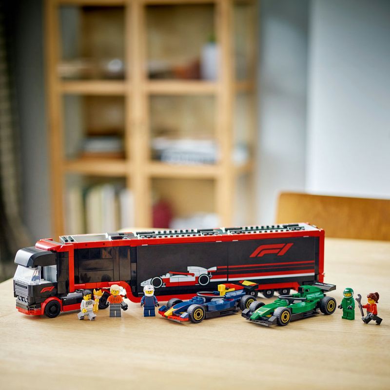LEGO---City-Formula-1---Caminhao-de-F1-com-Carros-de-F1-RB20-e-AMR24---60445-4