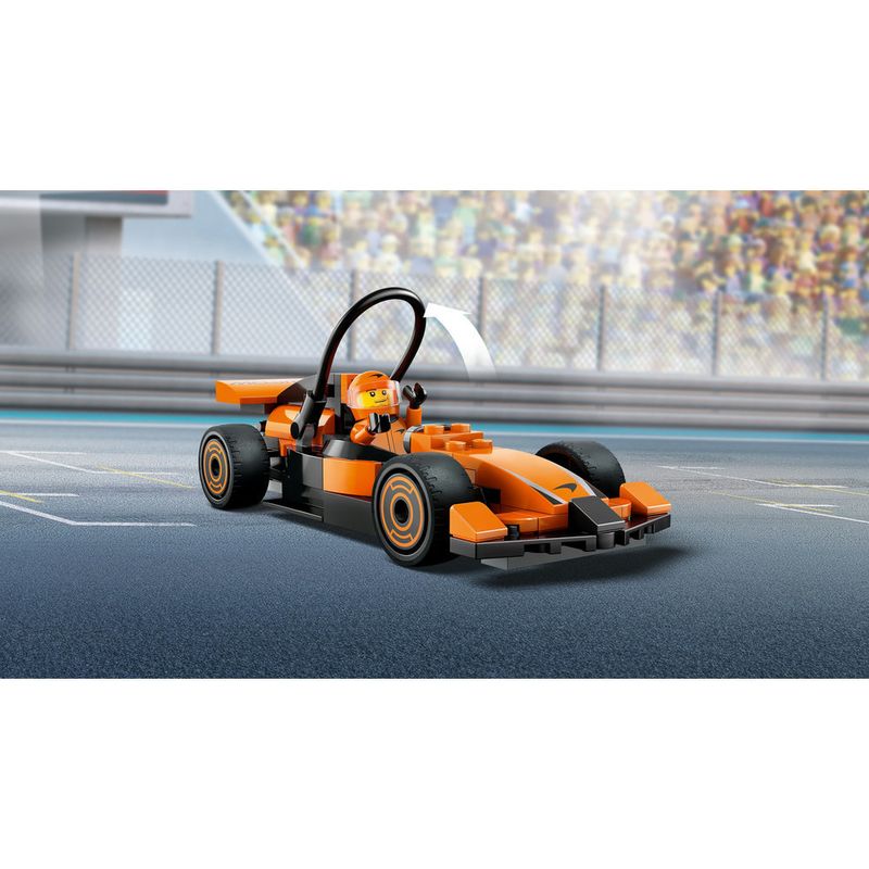 LEGO---City-Formula-1---Piloto-de-F1-com-Carro-de-Corrida-da-Mclaren---60442-15