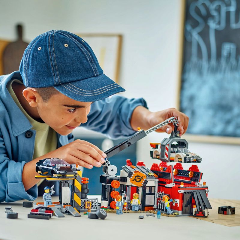 LEGO---My-City---Ferro-velho-com-Carros---60472-5
