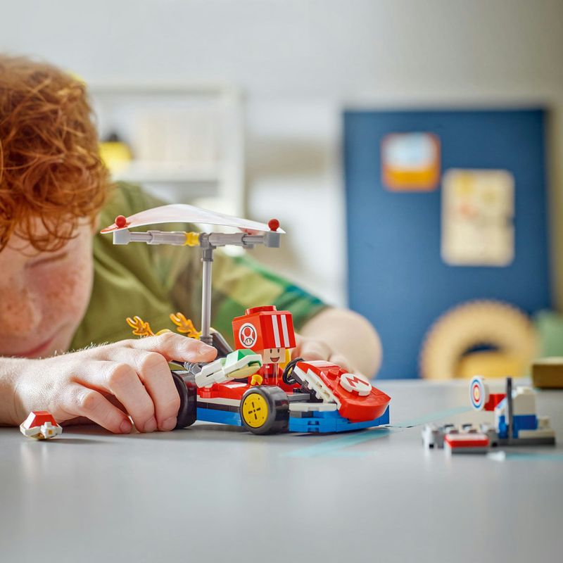 LEGO---Super-Mario---Mario-KartT---Kart-padrao---72032-10