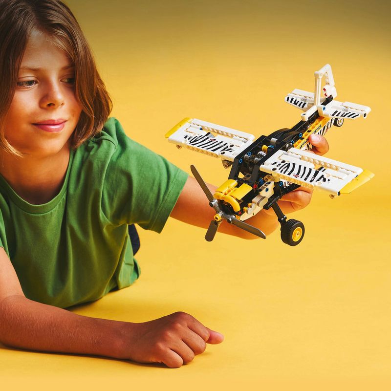 LEGO---Technic---Bush-Plane---42198-11