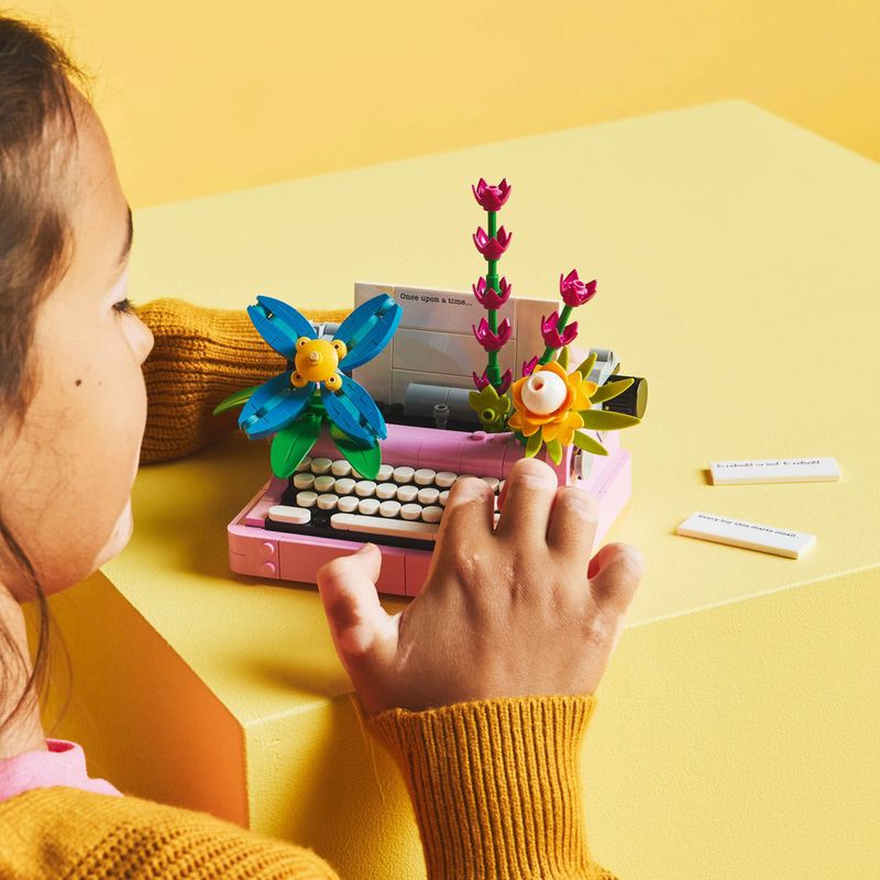 LEGO---Creator---Maquina-de-Escrever-com-Flores---31169-10
