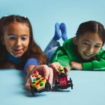 LEGO---City-Great-Vehicles---Pack-de-Carros-de-Corrida-Pizza-vs-Caminhao-dos-Bombeiros---60458-11