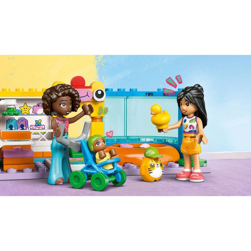 LEGO---Friends---Quarto-de-Brincar-da-Irmazinha-da-Aliya---42645-10