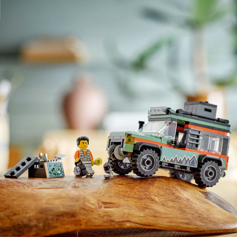 LEGO---City-Great-Vehicles---Utilitario-Off-Road-4x4---60447-4