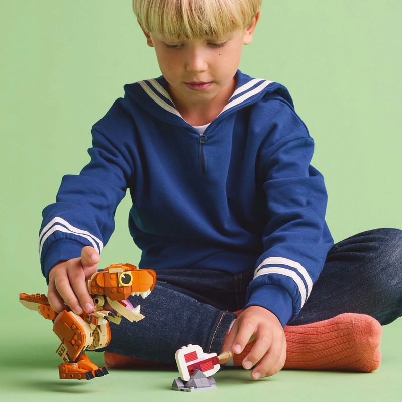 LEGO---Jurassic-World---Comilinha--T-rex---76967-5