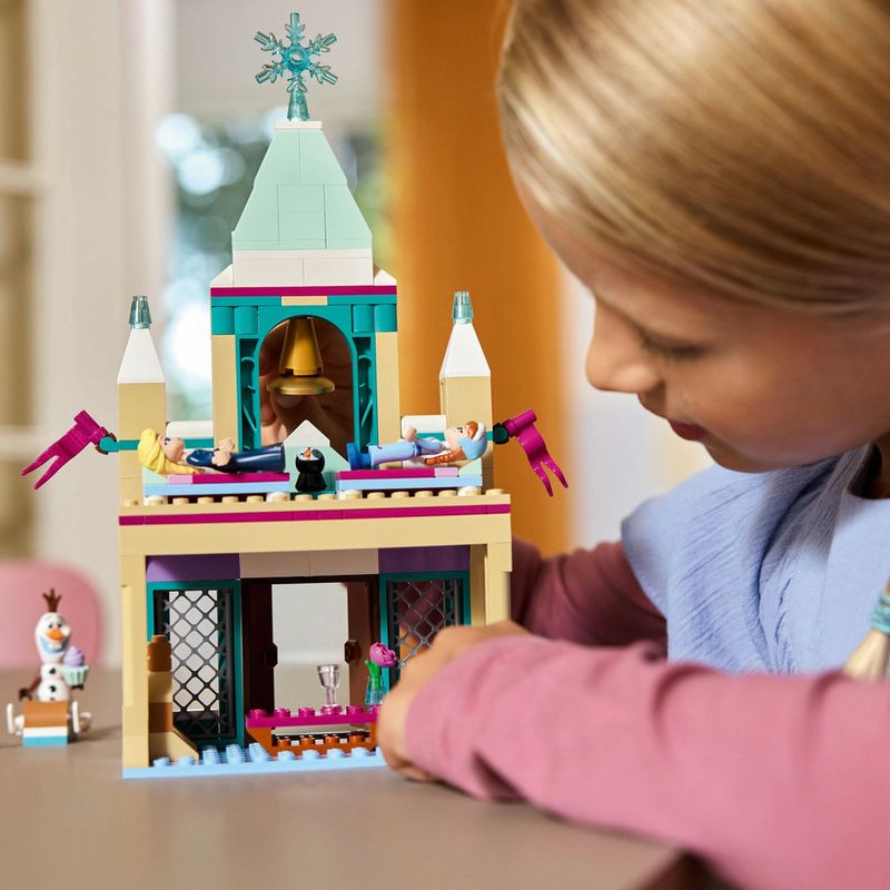 LEGO---Disney-Princess---Castelo-de-Arendelle-de-Frozen---43265-10