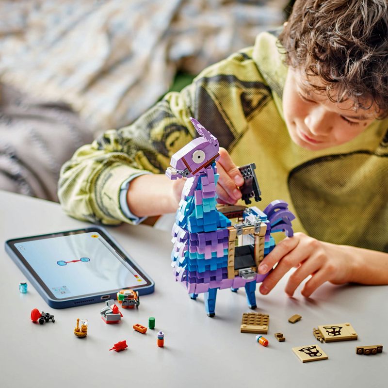 LEGO---Fortnite---Lhama-de-Suprimentos---77071-3