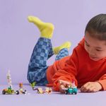 LEGO---Friends---Aventura-com-Caes-Surfistas-e-Motocicleta---42641-5