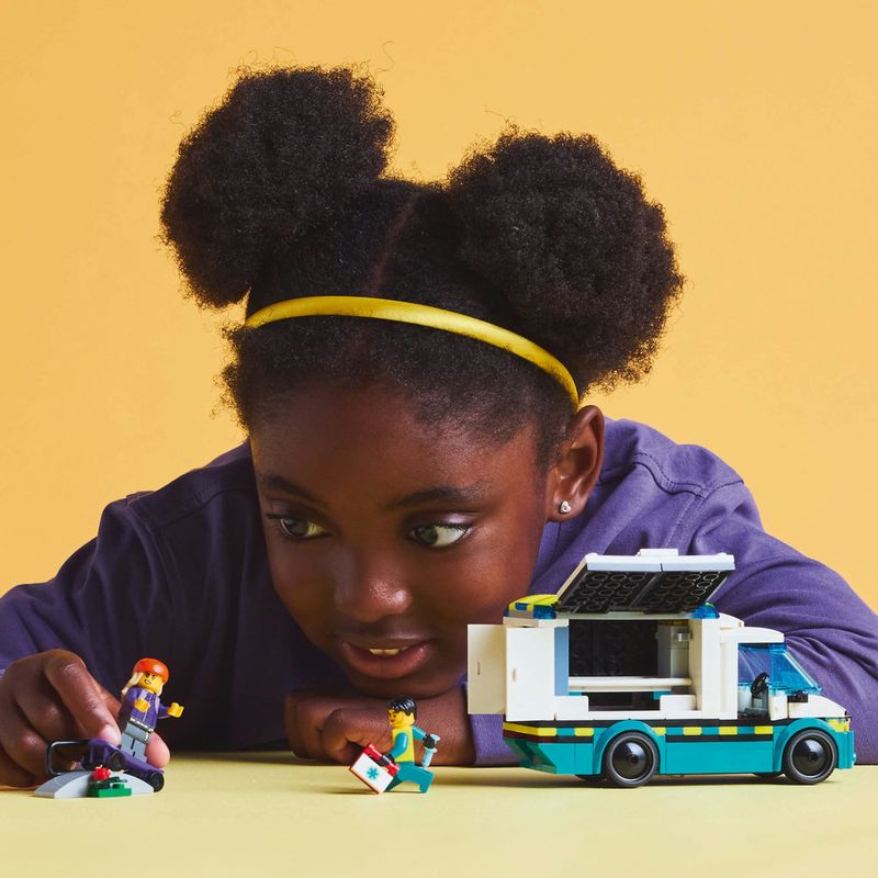 LEGO---City-Great-Vehicles---Ambulancia-de-Emergencia---60451-5