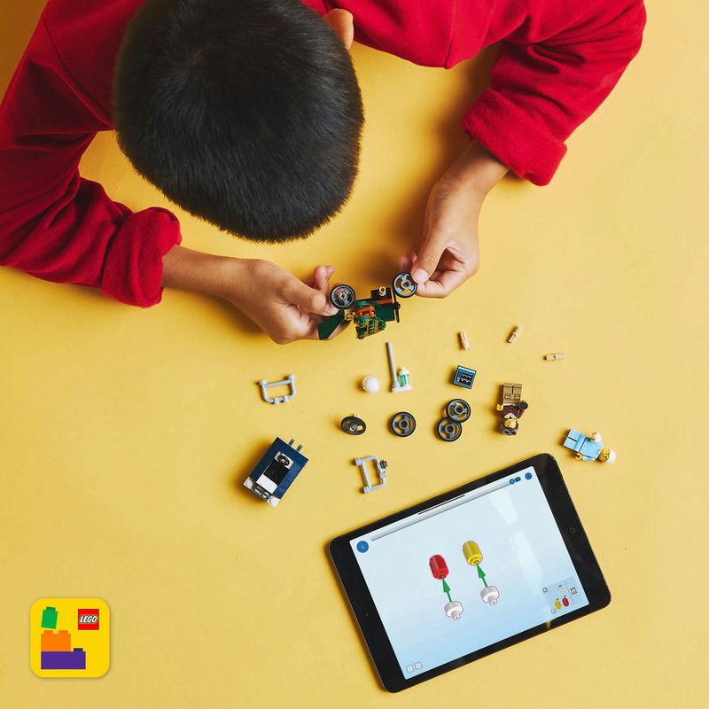 LEGO---City-Great-Vehicles---Pack-de-Carros-de-Corrida-Aviao-vs-Leito-de-Hospital---60459-6
