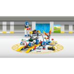 LEGO---Super-Mario---Mario-Kart---Garagem-do-Toad---72035-11