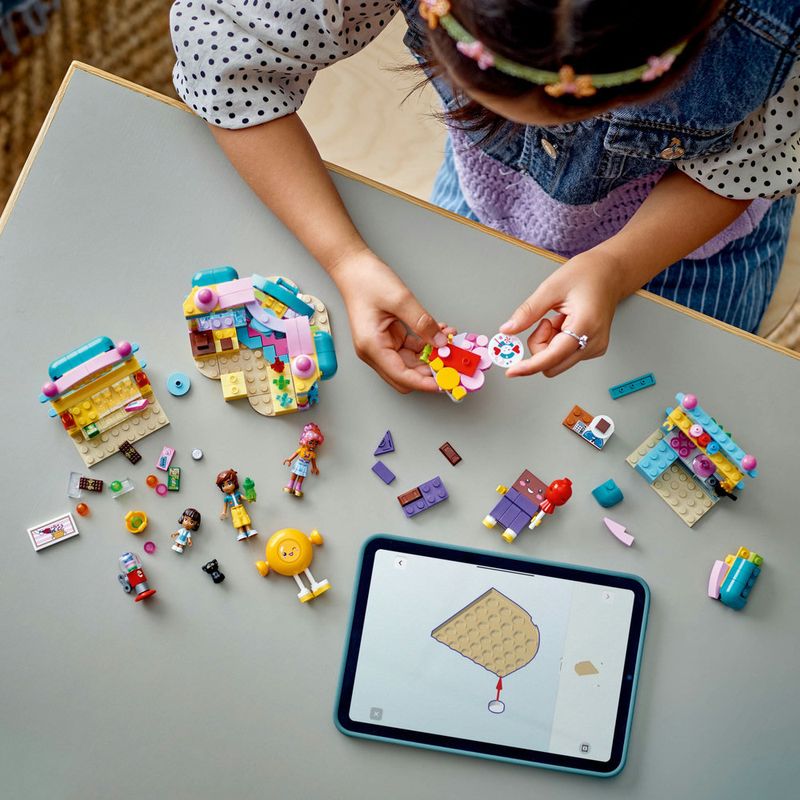LEGO---LEGO-Friends---Loja-de-Doces-de-Heartlake-City---42649-3