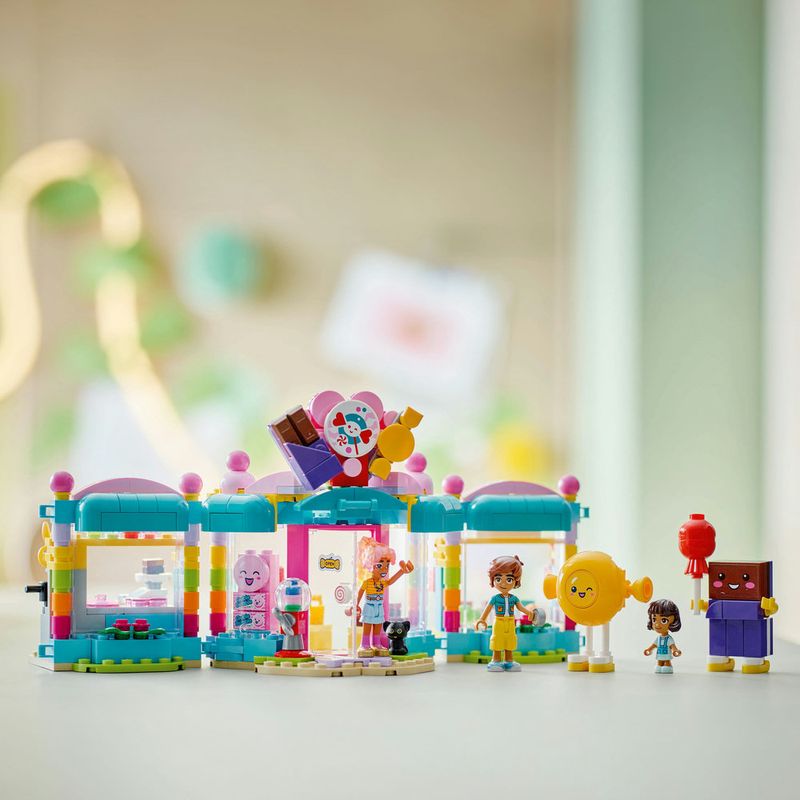 LEGO---LEGO-Friends---Loja-de-Doces-de-Heartlake-City---42649-4