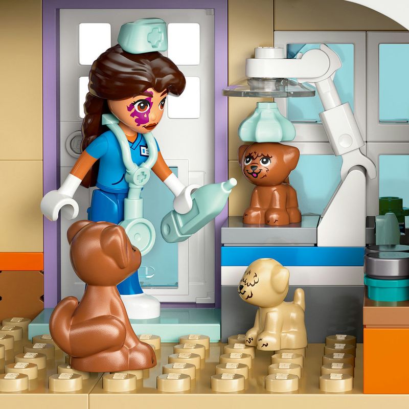 LEGO---LEGO-Friends---Clinica-Veterinaria-de-Cavalos-e-Animais-de-Estimacao---42651-8