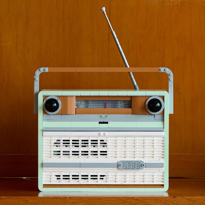 LEGO---Icons---Radio-Retro---10334-4