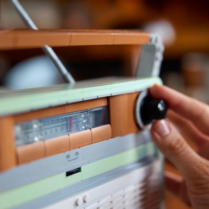 LEGO---Icons---Radio-Retro---10334-9