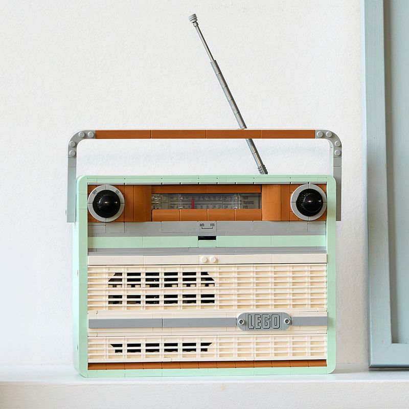 LEGO---Icons---Radio-Retro---10334-11