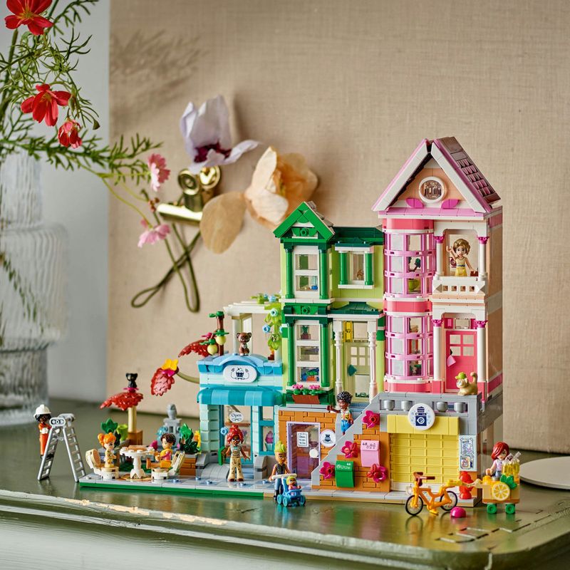 LEGO---LEGO-Friends---Apartamentos-e-Lojas-de-Heartlake-City---42670-4