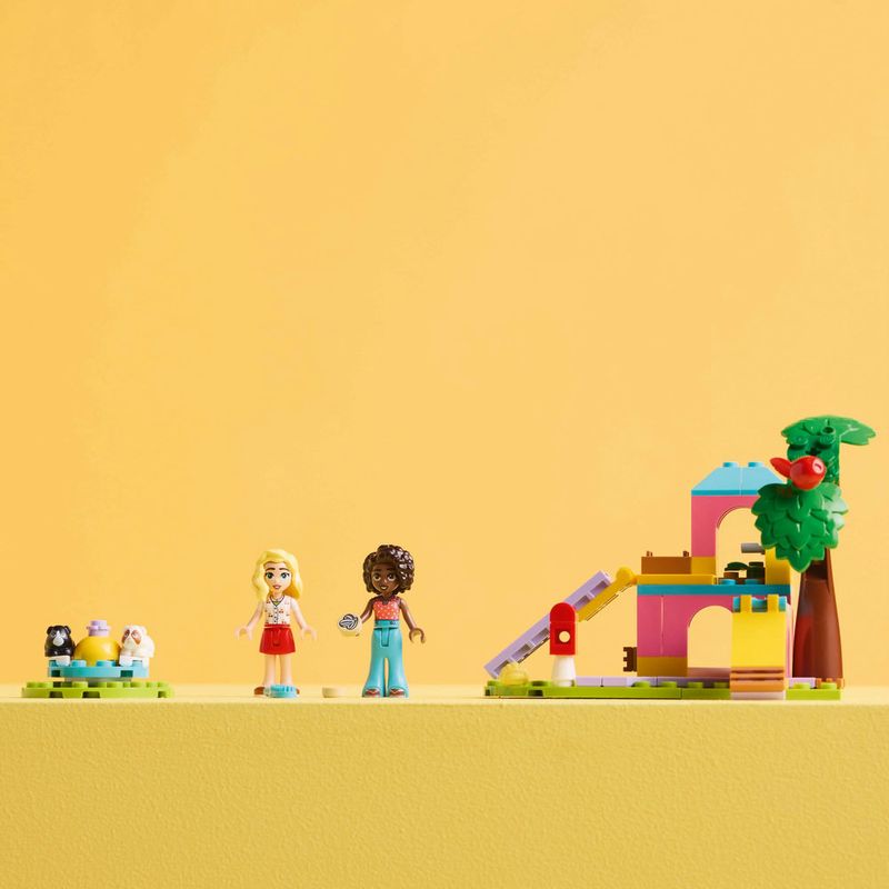 LEGO---LEGO-Friends---Playground-dos-Porquinhos-da-India---42640-4