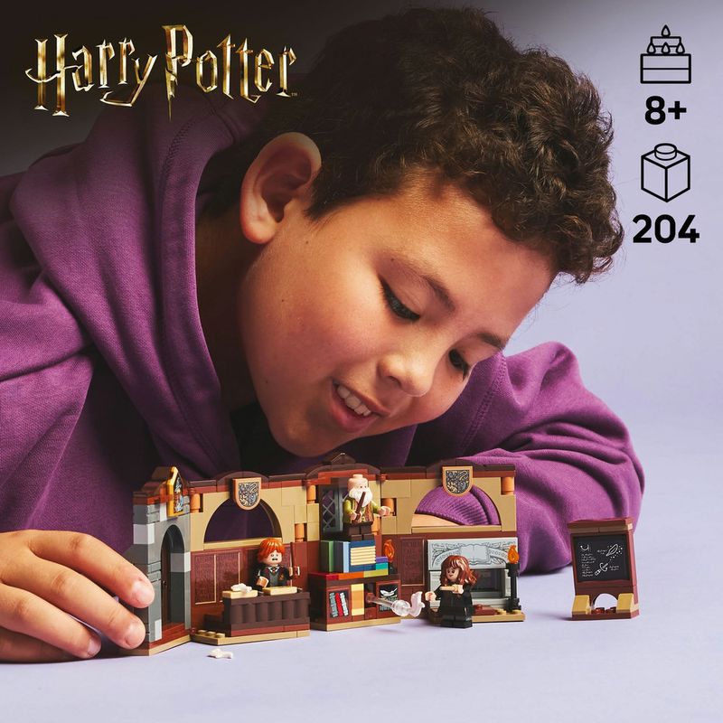 LEGO---Harry-Potter---Castelo-de-Hogwarts--Aula-de-Feiticos---76442-5