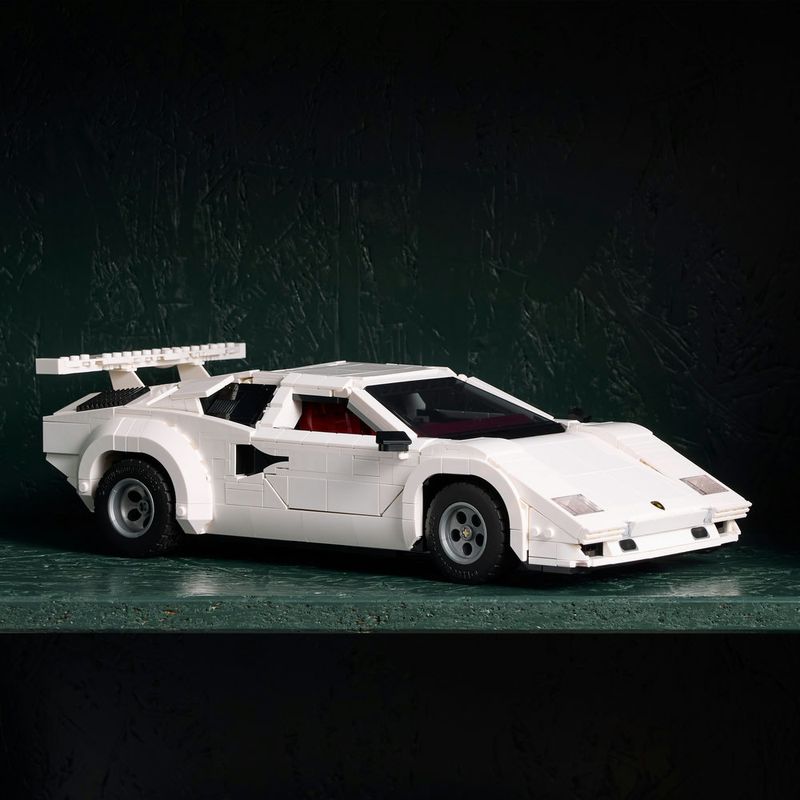 LEGO---Icons---Lamborghini-Countach-5000-Quattrovalvole---10337-4