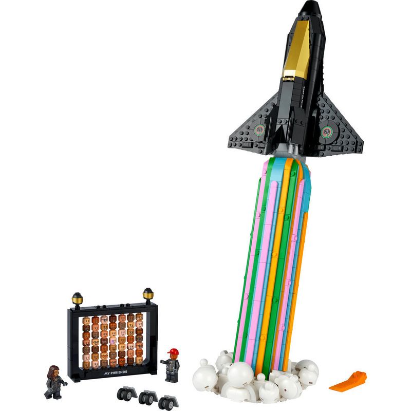 LEGO---Moments---No-Mundo-da-Lua-com-Pharrell-Williams---10391-0