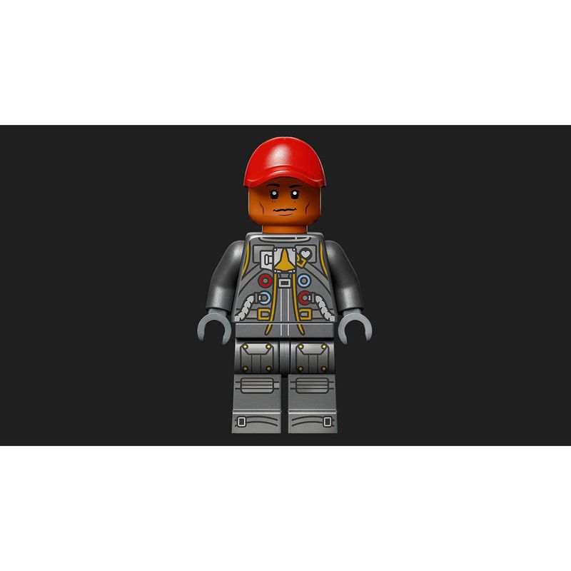 LEGO---Moments---No-Mundo-da-Lua-com-Pharrell-Williams---10391-12