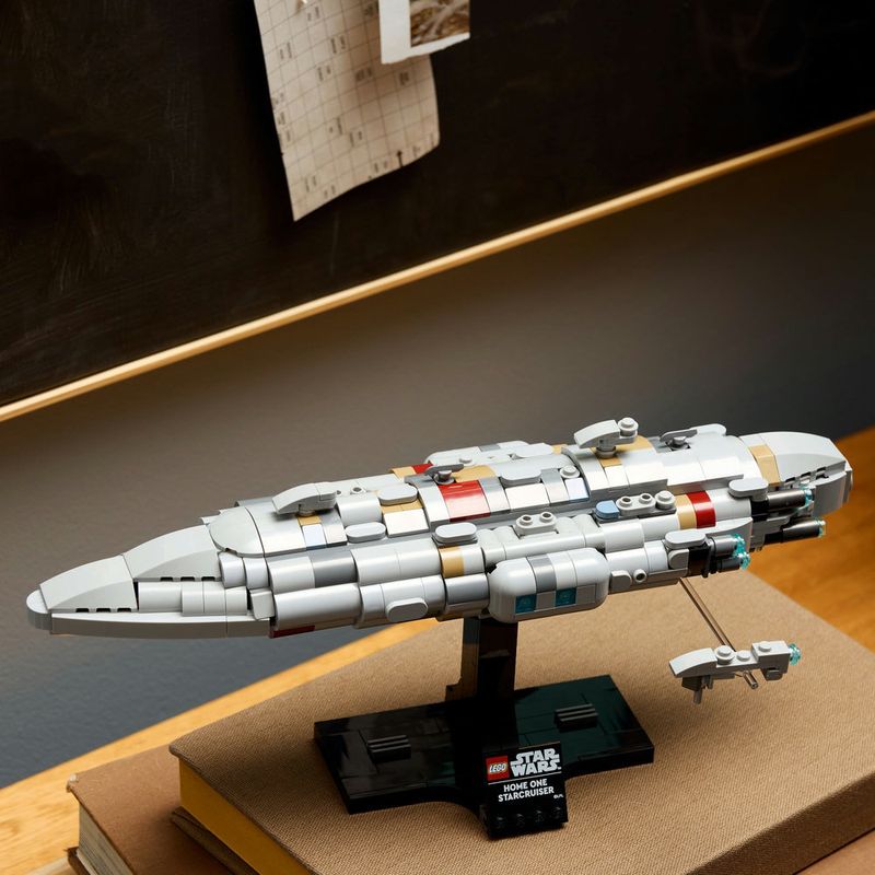 LEGO---Star-Wars-TM---Home-One-Starcruiser---75405-4