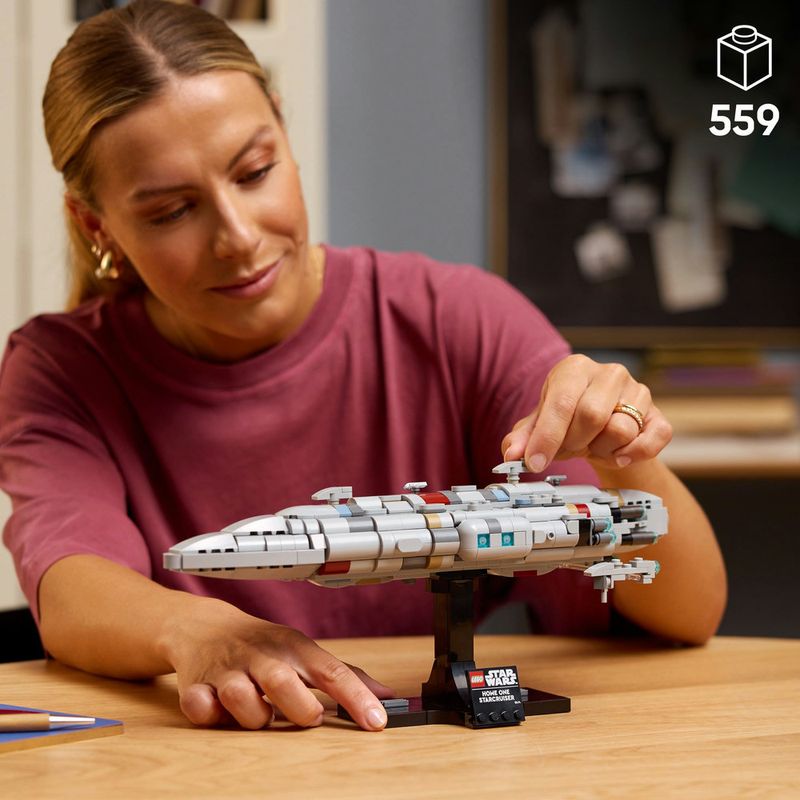 LEGO---Star-Wars-TM---Home-One-Starcruiser---75405-7