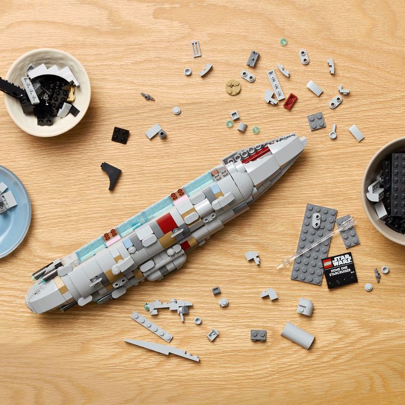 LEGO---Star-Wars-TM---Home-One-Starcruiser---75405-8