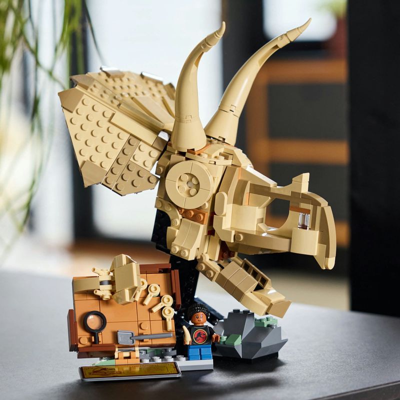 LEGO---Jurassic-World---Fosseis-de-Dinossauros--Caveira-de-Triceratops---76969-8