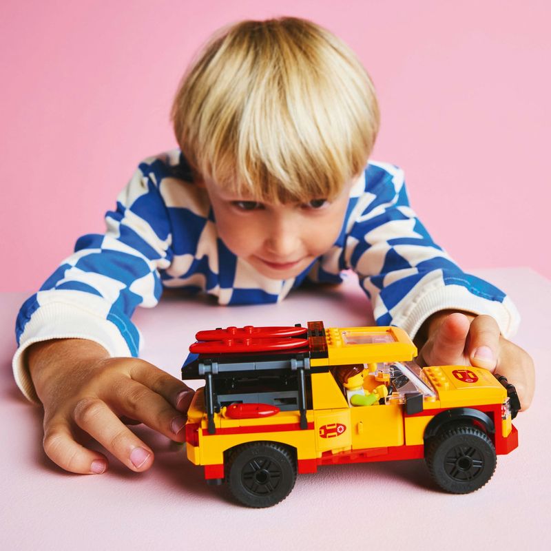 LEGO---City-Great-Vehicles---Utilitario-Salva-vidas-de-Resgate-na-Praia---60453-11