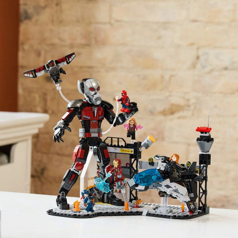 LEGO---Super-Heroes-Marvel---Acao-de-Batalha-de-Capitao-America--Guerra-Civil---76314-4