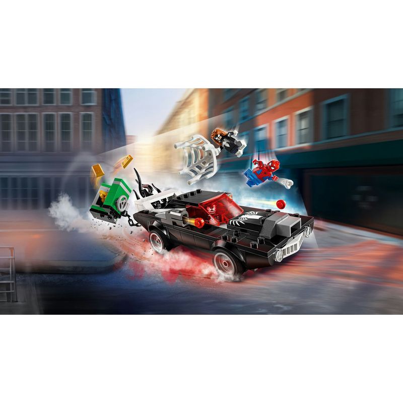 LEGO---Super-Heroes-Marvel---Homem-Aranha-vs-Carro-Musculado-do-Venom---76309-12