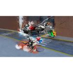 LEGO---Super-Heroes-Marvel---Homem-Aranha-vs-Carro-Musculado-do-Venom---76309-13