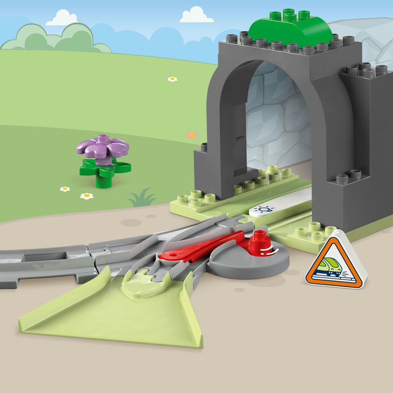 LEGO---DUPLO-Town---Pacote-de-Expansao-de-Tunel-e-Trilhos-de-Trem---10425-10