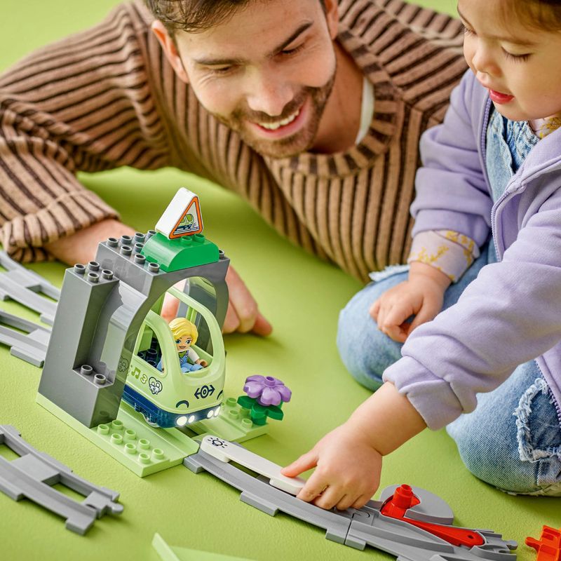 LEGO---DUPLO-Town---Pacote-de-Expansao-de-Tunel-e-Trilhos-de-Trem---10425-11