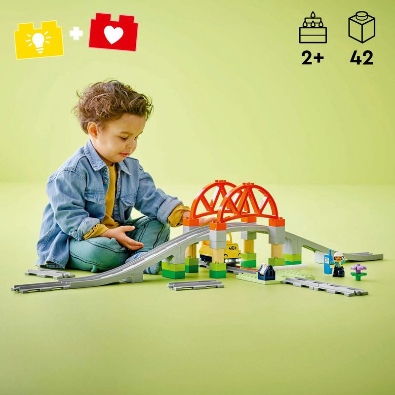 LEGO---DUPLO-Town---Pacote-de-Expansao-de-Ponte-e-Trilhos-de-Trem---10426-7