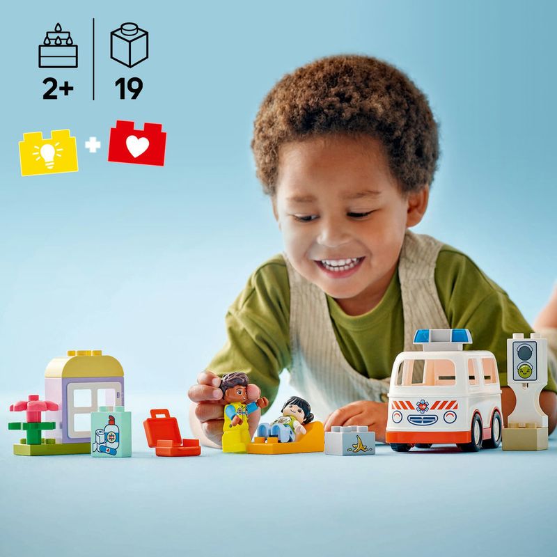 LEGO---Duplo-Town---Ambulancia-e-Motorista---10447-7