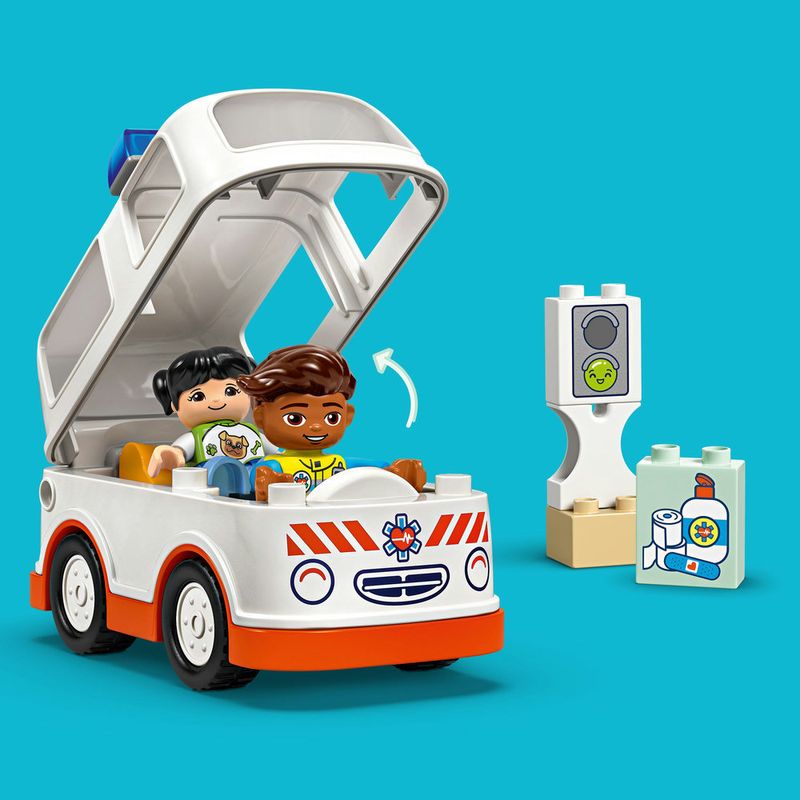 LEGO---Duplo-Town---Ambulancia-e-Motorista---10447-10