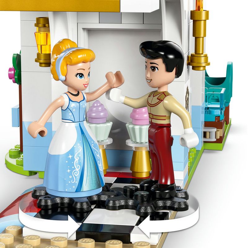 LEGO---Disney-Princess---Castelo-e-Carruagem-a-cavalo-da-Cinderela---43275-9